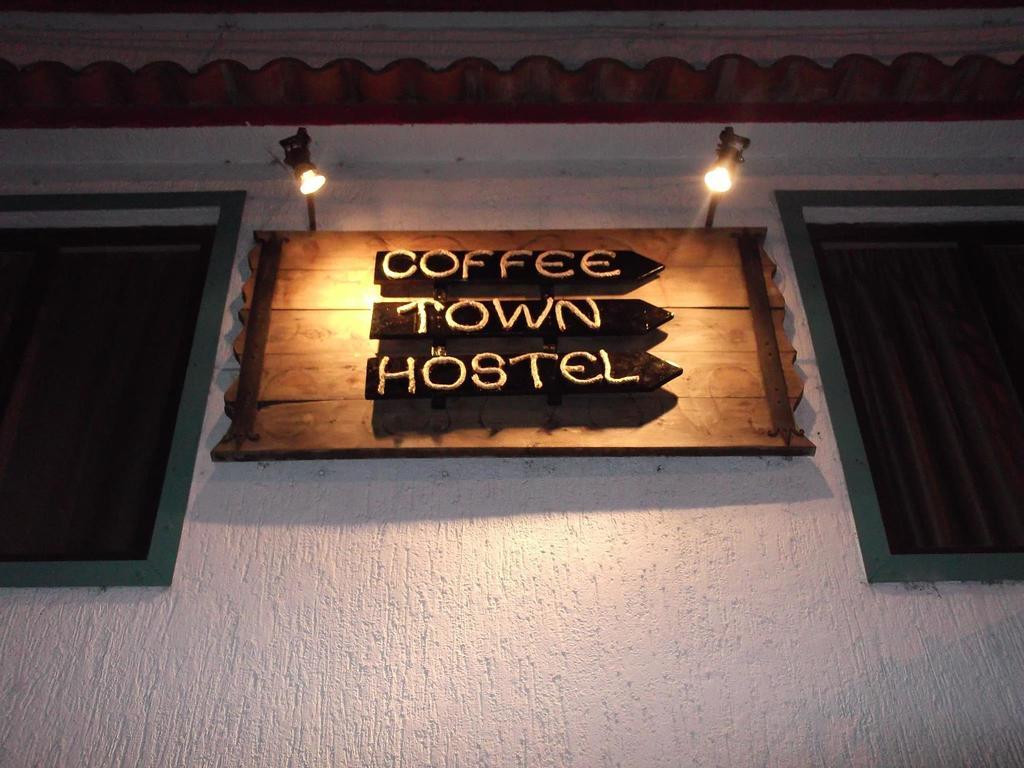 Coffee Town Hostel Santa Rosa De Cabal Eksteriør billede